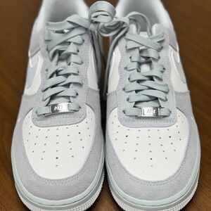 Nike Air Force 1 Low- US 9 (no box)
